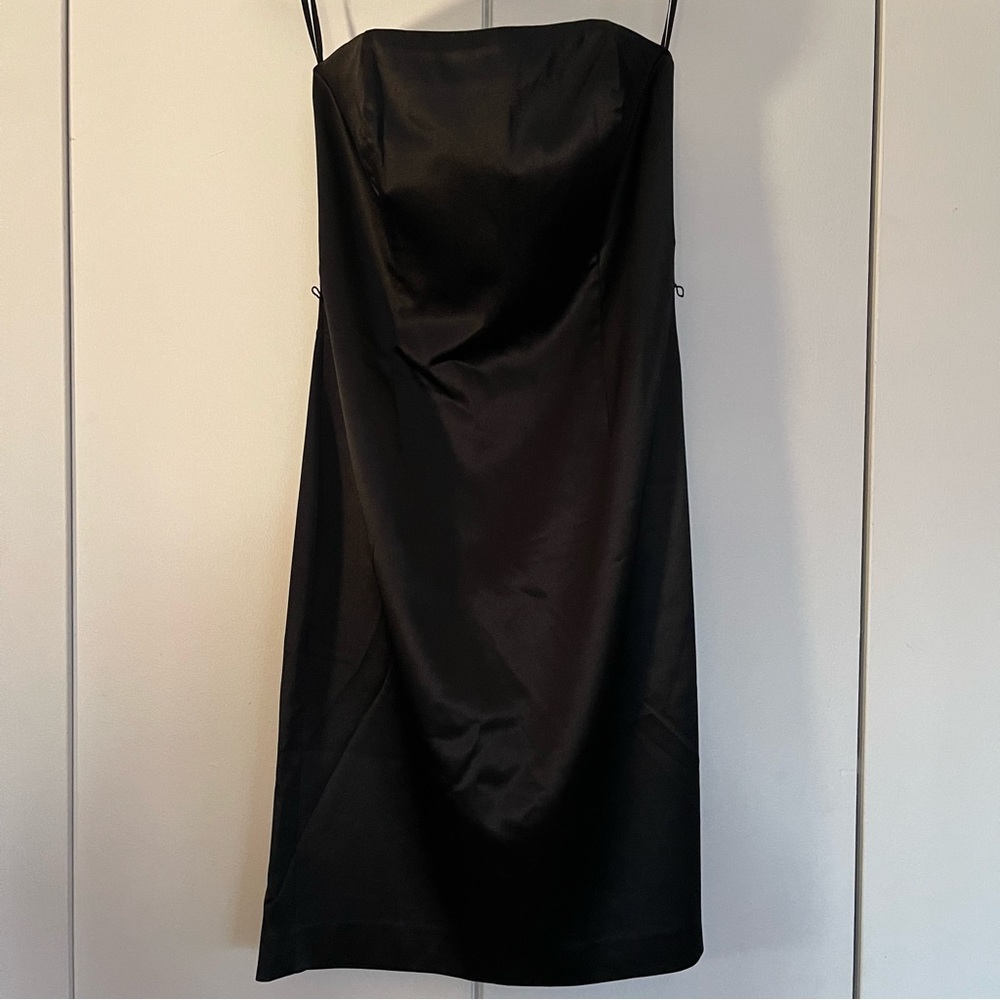 ALL OFFERS ACCEPTED!  White House Black Market Black Strapless Dress